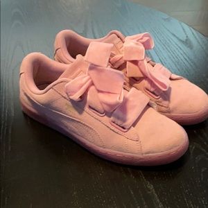 Women stylish sneakers
